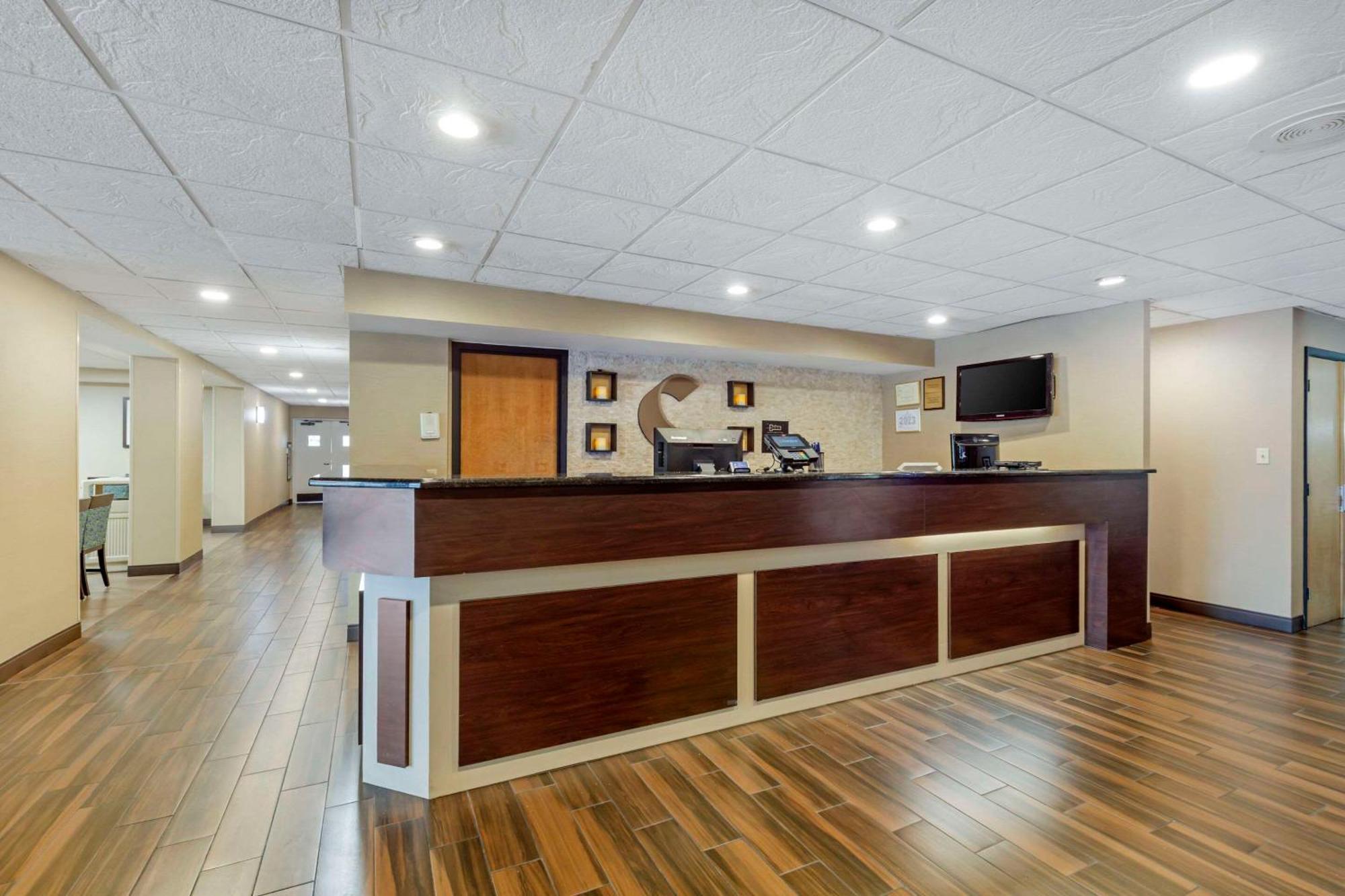Comfort Inn Herndon-Reston Экстерьер фото