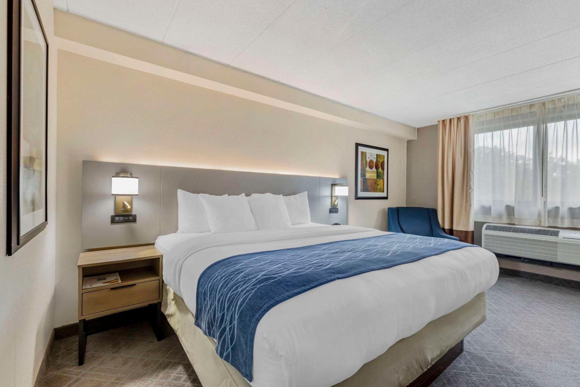 Comfort Inn Herndon-Reston Экстерьер фото